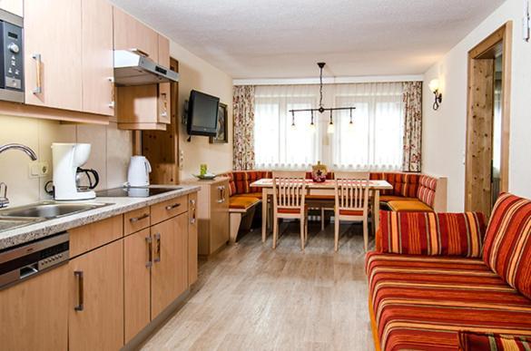 Hof Am Arlberg - Familie Walter Apartamento Sankt Anton am Arlberg Exterior foto