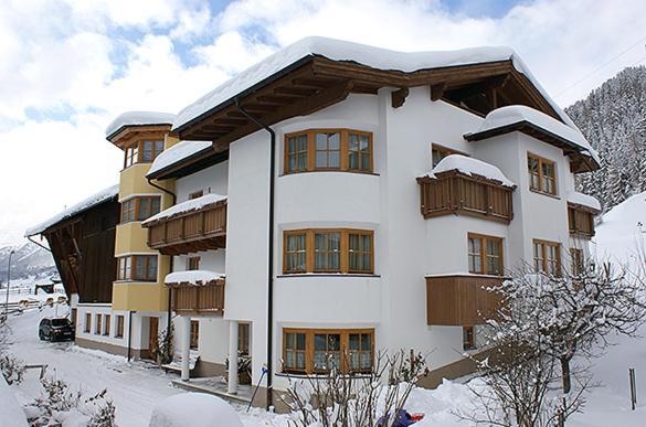 Hof Am Arlberg - Familie Walter Apartamento Sankt Anton am Arlberg Exterior foto